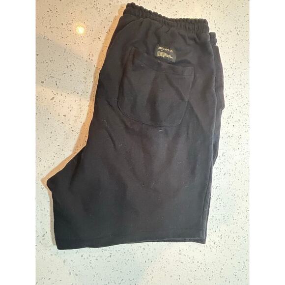 AKOO Black & White Shorts - Men's XL - Great Condition! - Picture 3 of 6